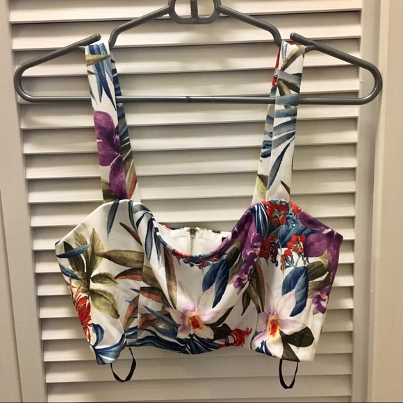 Forever 21 Tops - NWT Forever 21 Tropical Floral Crop Top